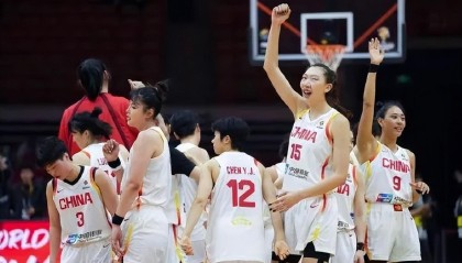 开云体育-女篮虐南苏丹！王思雨+2将回暖齐爆，张子宇统治篮下，李月汝迷失