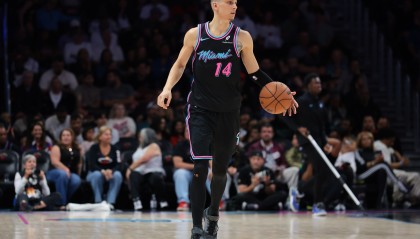 开云体育-热火迎战魔术 希罗&amp;鲍威尔&amp;韦尔&amp;亚库乔尼斯出战 维金斯缺阵